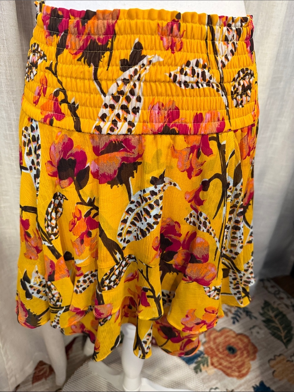A.L.C. Silk Floral Smocked Mini Skirt Yellow Pink Size 6 - Picture 2 of 16